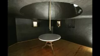 17+1 Camera obscura